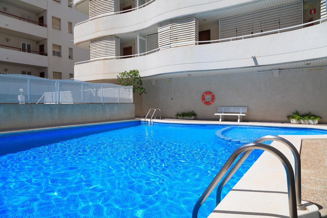Uhc Apartamento Ruisenores Салоу Екстериор снимка